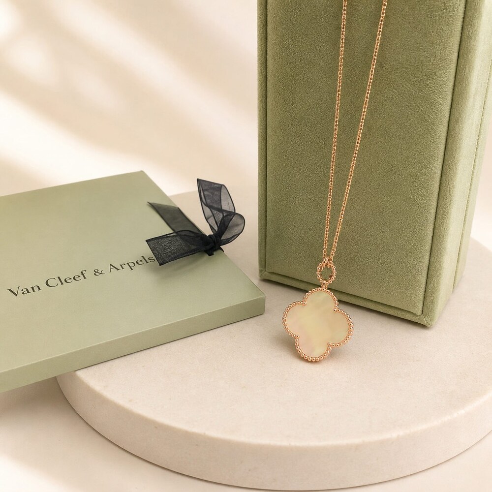 Van Cleef & Arpels Elegant Signature Necklace Style 8 | New with Box